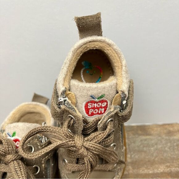 Shoo Pom Green/Brown Kids Sneakers with Laces & Fuzzy Lining- Size 21 - Picture 2 of 6
